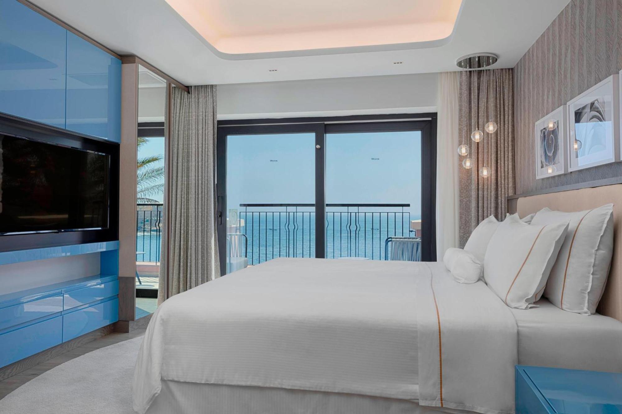 马耳他威斯汀德拉戈纳拉度假村 Saint Julian's 外观 照片 A bedroom at the hotel